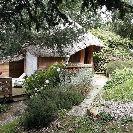 La De Cecile-la Hutte Bed & Breakfast