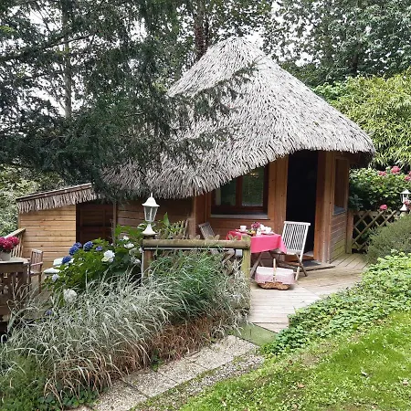 La De Cecile-la Hutte Bed & Breakfast *