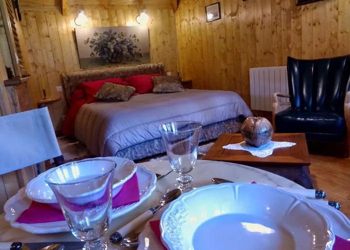 住宿加早餐酒店 La De Cecile-la Hutte